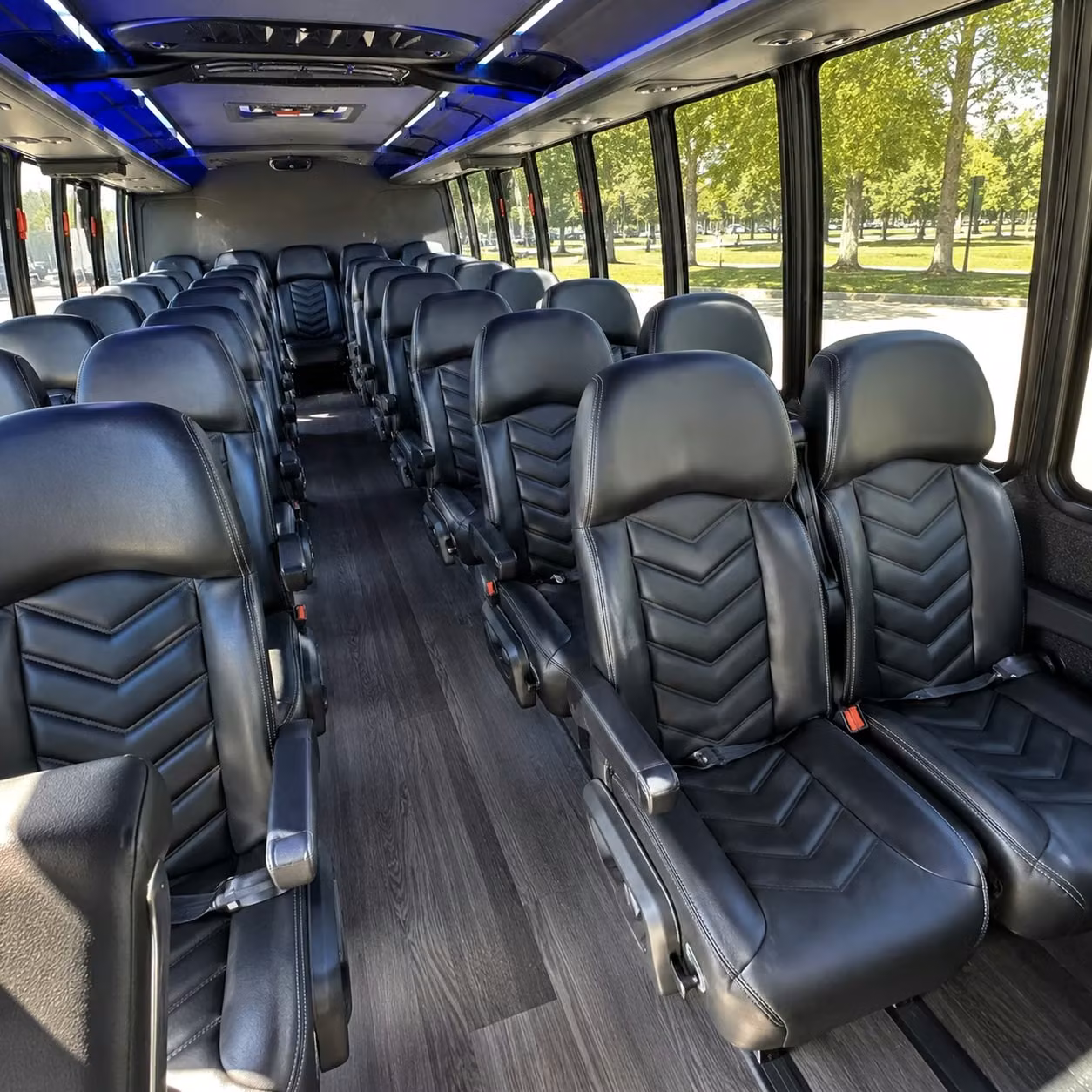 moving your whole pawtucket prom group comfortably with a minibus rental
